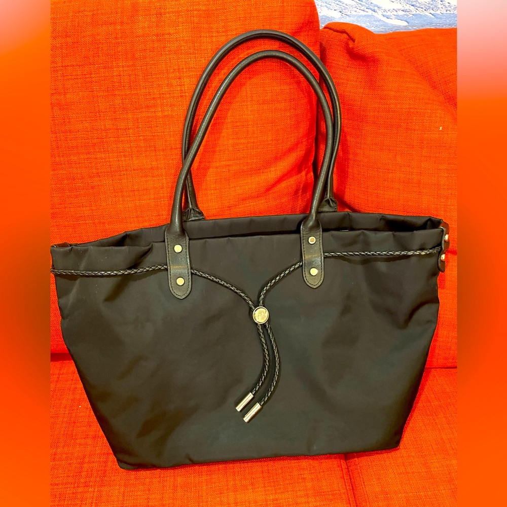 Agnes B Tote bag